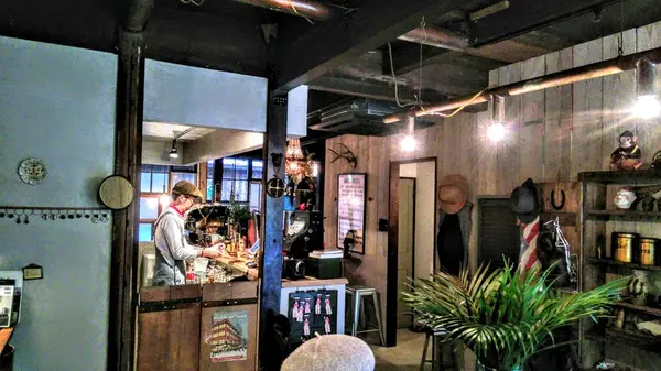 オールディな店内