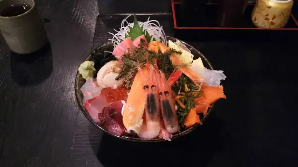 海鮮丼