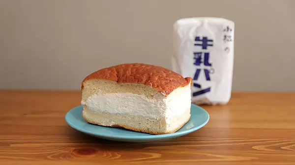 クリームたっぷりな牛乳パン