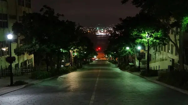 八幡坂