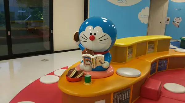 入館すると