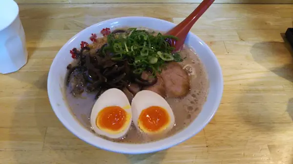 もくれん豚そば