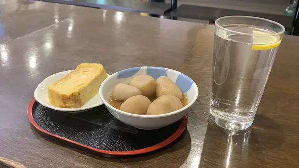 だし巻き玉子(100円)と里芋(150円)