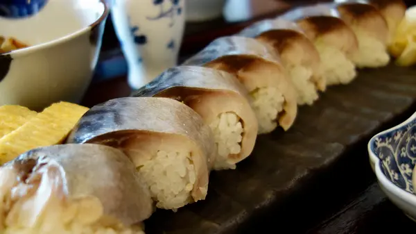 極上さば寿司の定食(1880円)