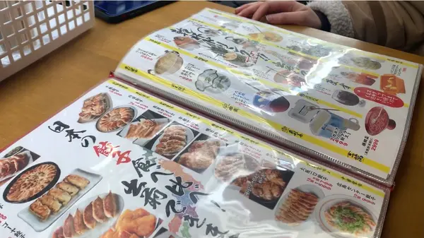 他のお店のメニューも注文可能！
