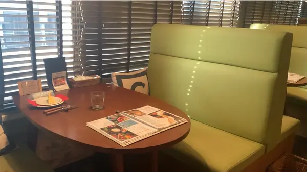 1人には十分すぎるソファ席🛋