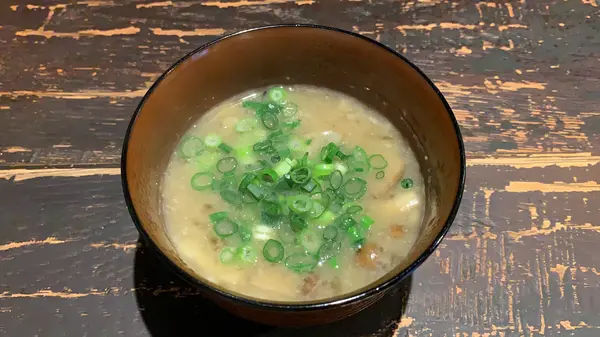 お通しのきのこ汁 ¥220