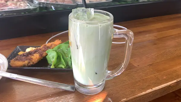 青汁牛乳ハイ（360円）