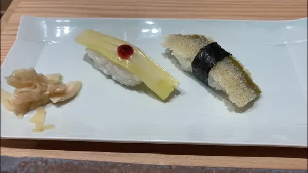 黄にら(220円)・子持ち昆布(440円)