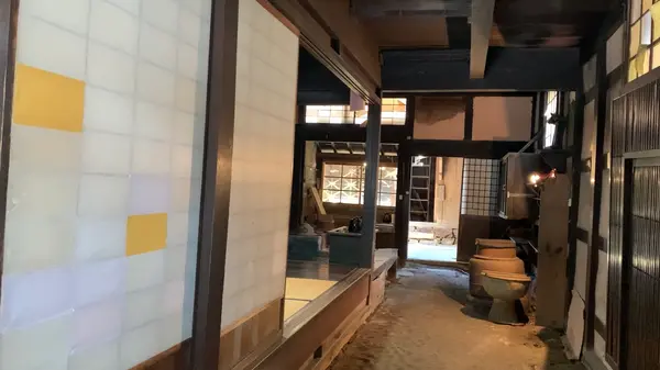 館内