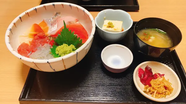 海鮮丼