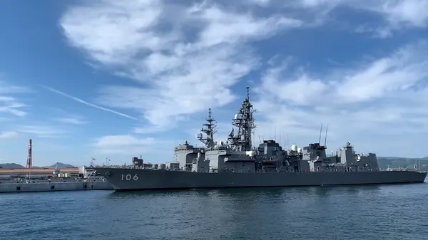 呉海上自衛隊の艦艇を見学