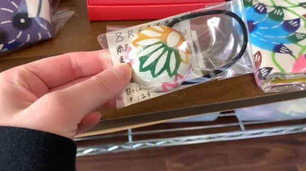 かわいいヘアゴム