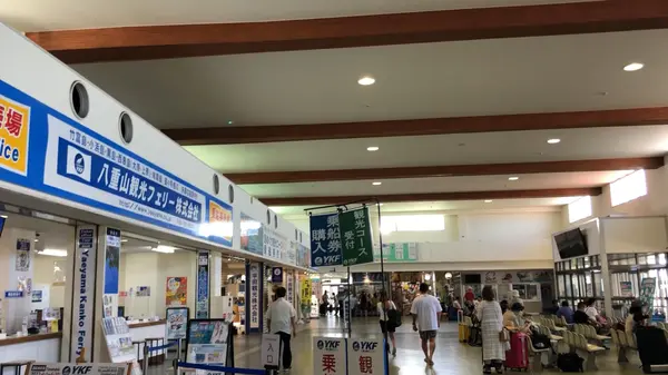 フェリーの乗船券売り場