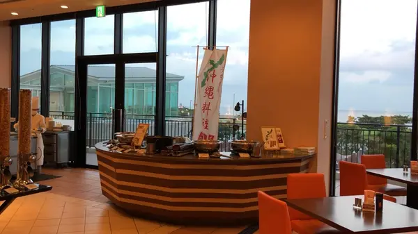 朝食ブッフェの沖縄料理コーナー