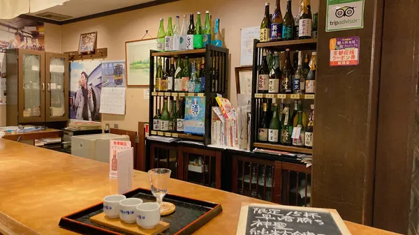 利き酒カウンターで心ゆくまで