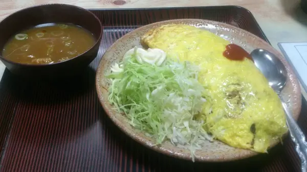 そして、絶品オムライスを食す
