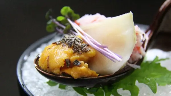 モダン和食をベースとした折衷料理