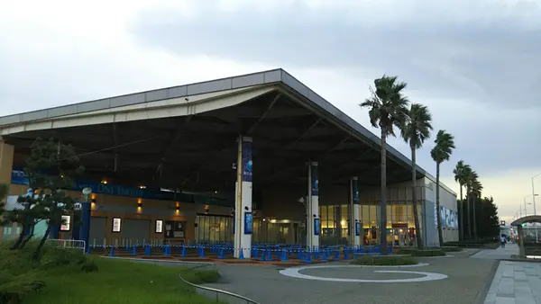 新江ノ島水族館に改称