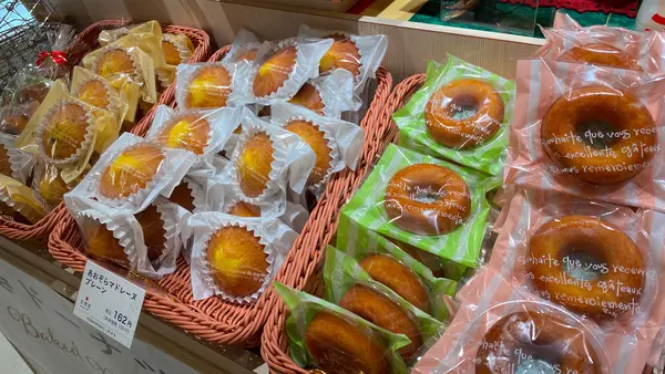 カステラ以外の焼き菓子もおいしい！