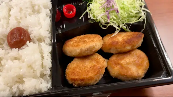 みそかつ4つのお弁当(1000円)