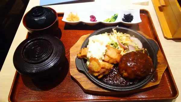 和牛ハンバーグ