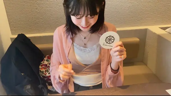 コースターの裏もタロットになってるよ