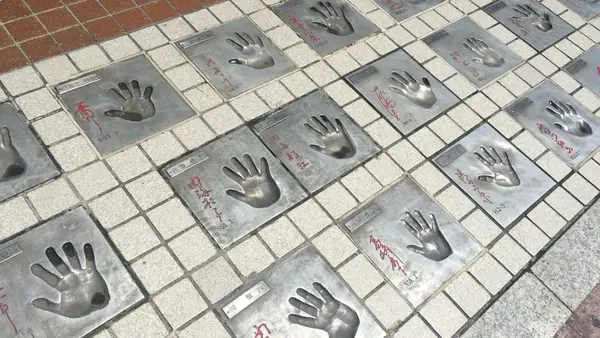 芸能人の手形！！