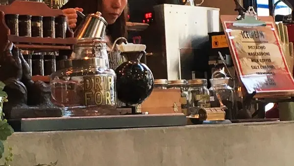 ホットコーヒーも1杯1杯丁寧に。