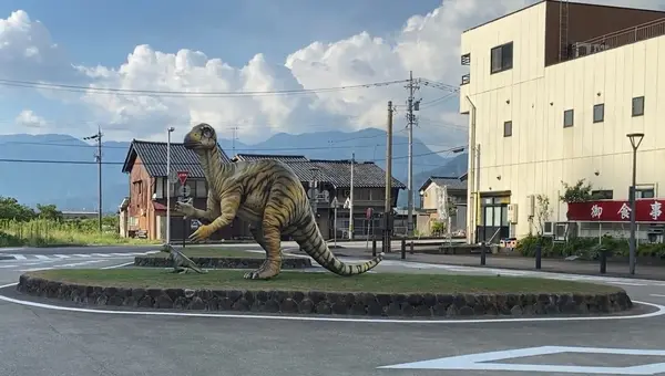 恐竜のオブジェ
