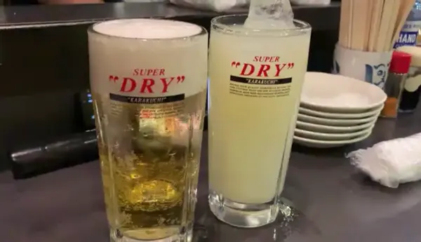 生ビール(470円)グレープフルーツジュース(310円)