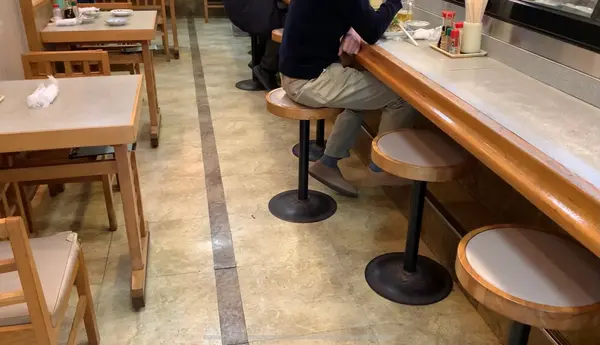 カウンター席も有り