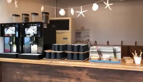 ホテルの宿泊客は無料でコーヒーも頂けます。