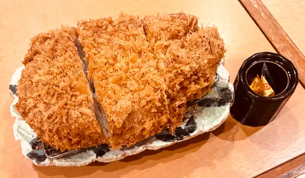 🐷極厚切り落し熟成ロースかつ300g ¥2,180