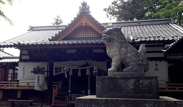 真田神社とこま犬