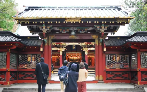 根津神社の拝殿
