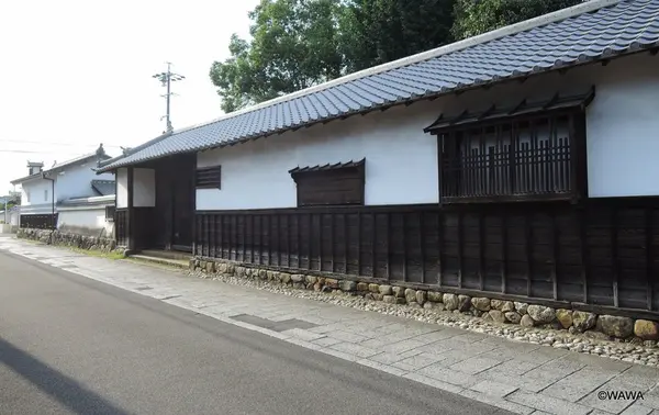 加藤家長屋門・土蔵　三重県亀山市西丸町５４５