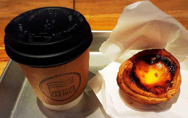 公園内のカフェ・ラシーヌ