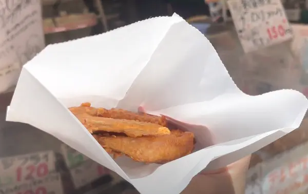【手羽先からあげ　1本 50円】