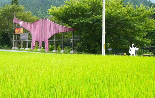 電車や車からでも場所がわかります