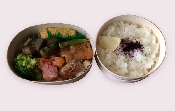 写真はレアな特製弁当