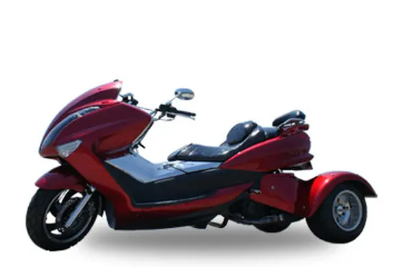 赤いカラーが女性に人気のマジェ200cc