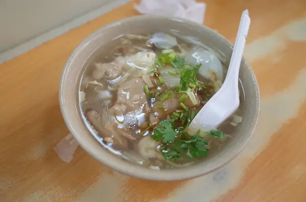 椎茸と豚肉のスープ