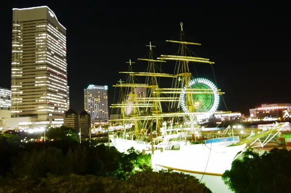夜も..