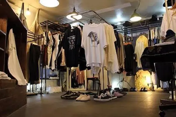 店内