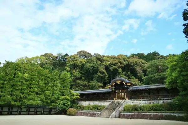 月輪陵