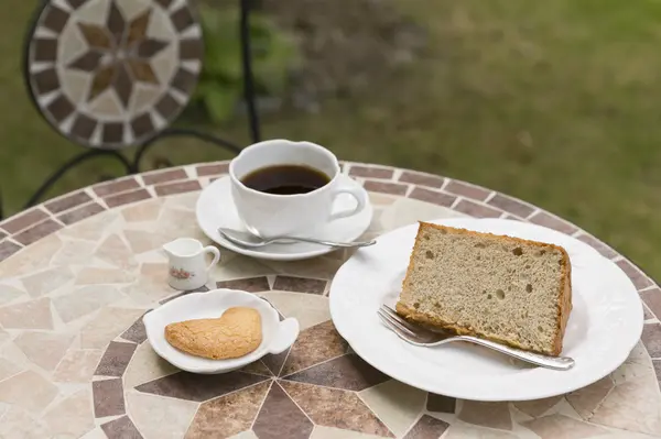 ケーキとドリンクでひと休み