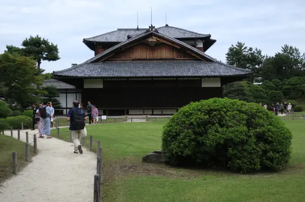 本丸庭園です