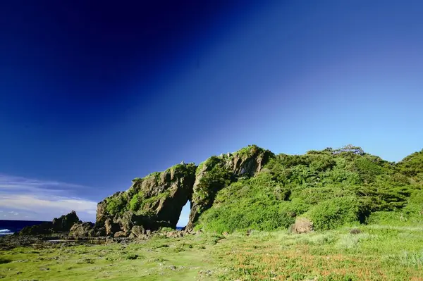 穴の中に入ると、子宮を感じる！？