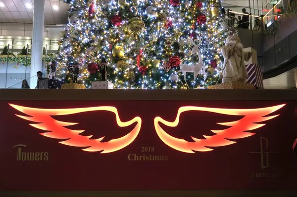 2018年は羽ばたく羽根